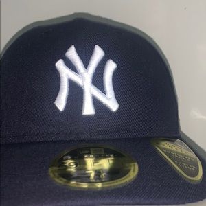 New Yankees hat